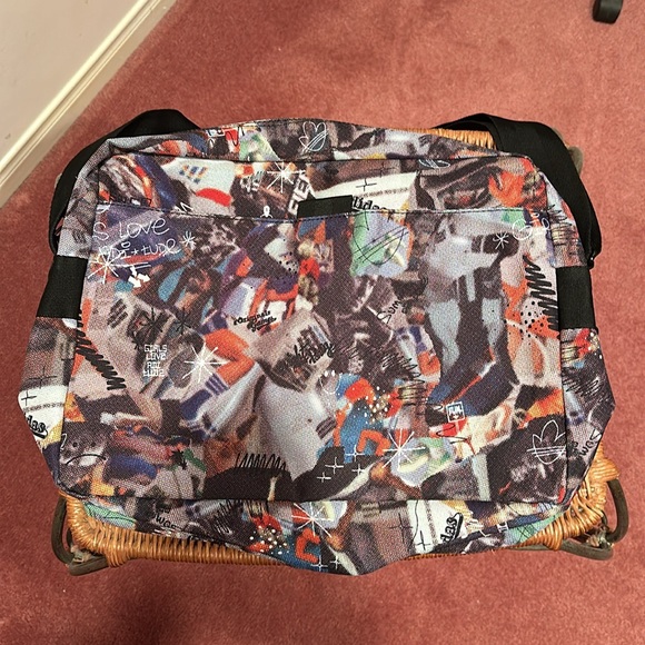 Vintage Adidas Originals messenger/laptop bag - Picture 2 of 4